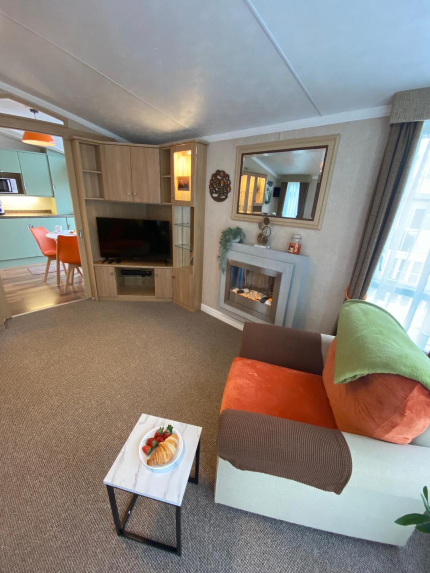 Red Squirrel Lodge 桑当 外观 照片